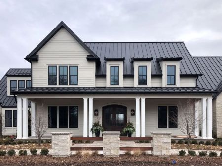 Preparing Your Home for Spring: Siding and Roof Cleaning Tips